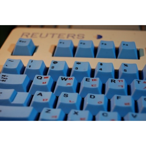 Thick blue PBT Cherry profile dyesub printed 105 pcs keycaps with Hangul letters